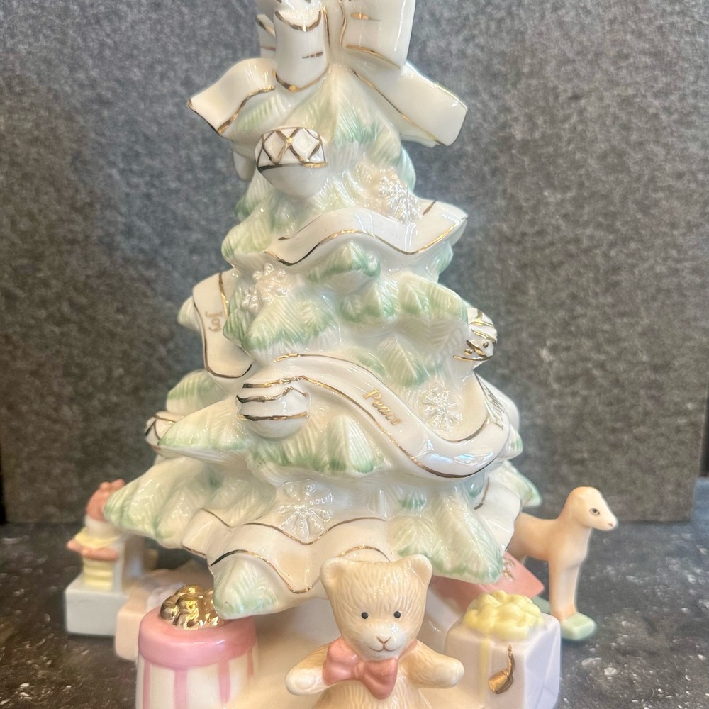 Lenox vintage retired holiday traditions Christmas tree- perfect condition!